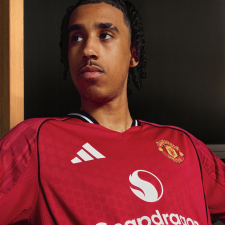 Domaći dres Manchester Uniteda 2025.-26.